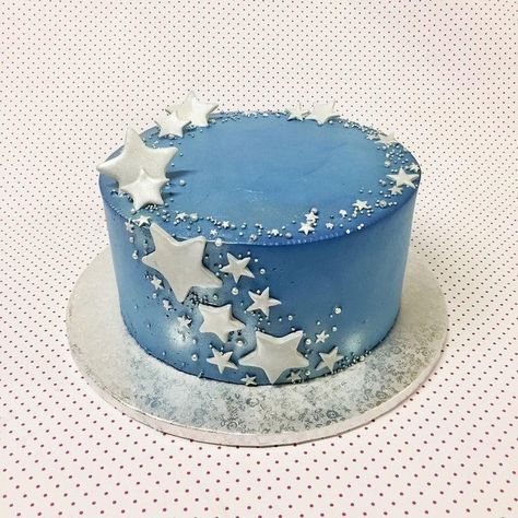 Reach for the stars, or better yet, eat them! Fondant Stars and so fun and tasty too! So many ways you can use them for your celebration deserts! I love this cake idea! ⁠ ⁠ https://www.etsy.com/listing/1527121696/fondant-stars3-sizescustomizable?click_key=9a6261686f2d490607c76eed33a8df8cd90a979f%3A1527121696&click_sum=6d2371ec&ref=shop_home_active_12⁠ ⁠ #FondantStars #SugarStars #StarParty #Constillation #SpaceParty #Moms #StayatHomeMoms #WorkingMoms #BusyMoms #HomeBaker #EtsySeller #StarCupc... Star Cake Decorations, Cake With Stars Design, Small Quince Cake, Starry Night Birthday Cake, Star Bday Cake, Blue And Black Cake, Star Cake Birthday, Blue Star Cake, Blue Bday Cake