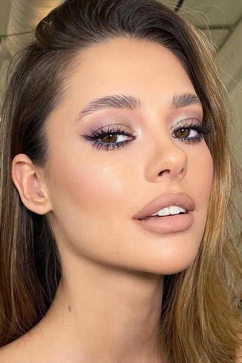 Make Up Sposa, Prom Makeup For Brown Eyes, Gorgeous Bridal Makeup, Purple Makeup Looks, Simple Wedding Makeup, Daytime Makeup, Engagement Makeup, Prom Eye Makeup, Wedding Makeup Tips