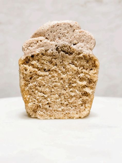 Chai Tea Cupcakes w/ Cinnamon Buttercream Icing Chia Tea Cupcakes, Chai Tea Muffins, Brown Butter Chai Cupcakes, Chai Tea Cheesecake, Chai Tea Cake, Chai Tea Cupcakes Recipe, Chai Tea Cake Recipe, Chai Baking, Chai Icing