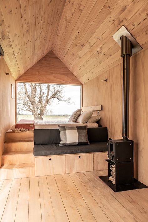 Tiny Cabins Interiors, Loft Bedroom, Off Grid Cabin, Tiny House Inspiration, Traditional Cottage, Tiny Cabins, Tiny Cabin, Tiny House Interior, Tiny House Cabin