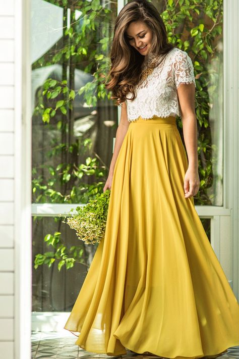 2 Piece Lace Dress, Demi Couture, Sukienki Maksi, Yellow Maxi Skirts, Áo Blu, Skirt Diy, Yellow Lehenga, Chique Outfits, Prom Dresses Yellow