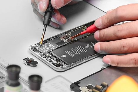 Chip level Repair or Logic board Repair / Phone & Macbook Laptop Repair Service Poster, Laptop Battery Repair, Repair Manuals 2700 Psi Ryobi, Apple Repair, Apple Iphone Repair, Macbook Repair, Ipad Repair, Iphone 5se, Laptop Repair Service