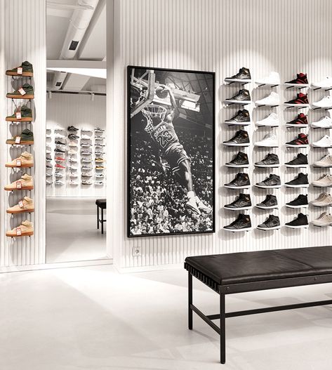 Shoe Stores Design, Sneaker Store Interior Design, Store Rack Design, Sneakers Store Design, Sneakers Shop Interior Design, Sneaker Shop Design, Shoes Shop Interior Design, Sneaker Store Design, Shoe Store Interior Design