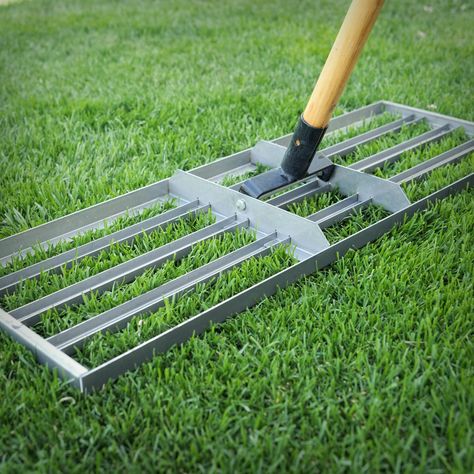 Lawn Care Diy, Lawn Leveling, Landscape Rake, Landscaping Tools, Garden Rake, Lawn Tools, Lawn Care Tips, Backyard Kitchen, Peat Moss