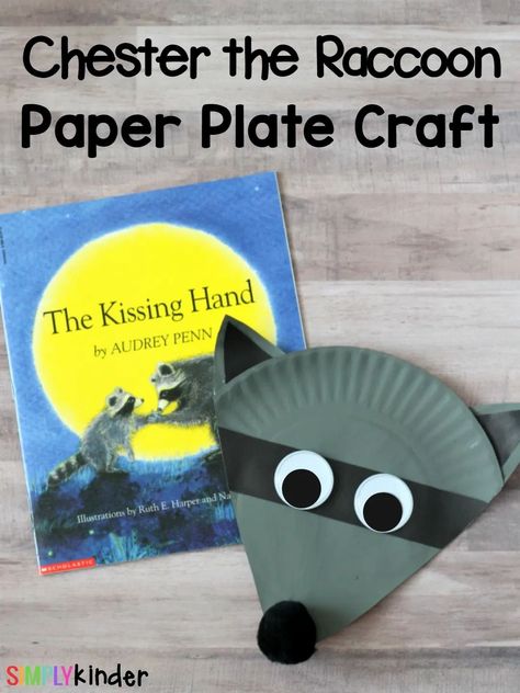 Missing Parents, Storybook Crafts, Kissing Hand, September Art, Paper Plate Craft, The Kissing Hand, Back To School Crafts, School Craft, Paper Plate Crafts