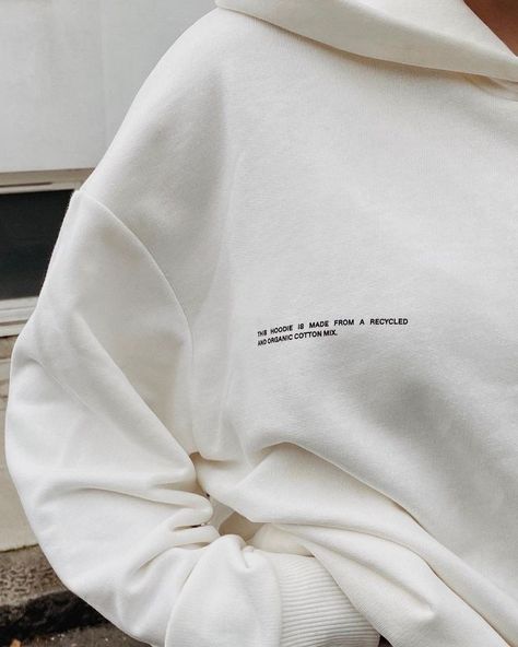 Hoodie Ideas Design, White Hoodie Aesthetic, Hoodie Design Ideas, Minimal Shirt Design, Off White Hoodie, Hoodies Aesthetic, Hoodie Aesthetic, Trendy Hoodies, Aesthetic Hoodie