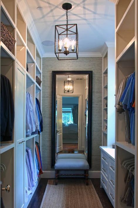 Small Walk In Closet Design, Traditional Closet, Organizing Walk In Closet, Closet Mirror, Small Walk In Closet, Master Closet Organization, Closet Small Bedroom, Organization Closet, Walking Closet