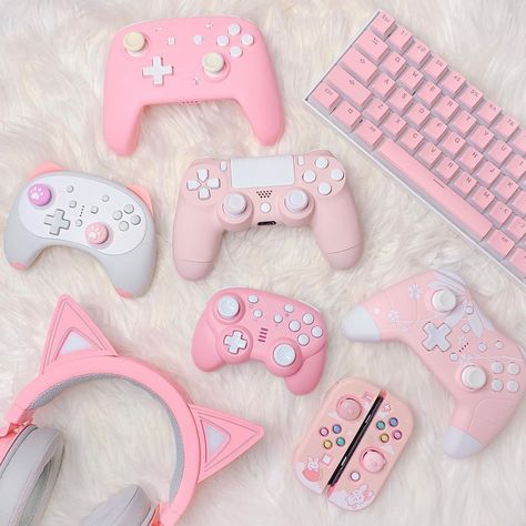 Switch Controllers, Pink Switch, Gamers Anime, Pink Crafts, Video Game Room Design, Nintendo Switch Accessories, Girly Phone Cases, Baby Pink Aesthetic, Is It Just Me