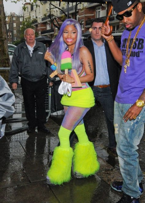 nicki minaj the harajuku barbie Nicki The Harajuku Barbie, Nicki Minaj 2000s Outfits, Nicki Minaj Aesthetic Outfits Concert, Harajuku Barbie Nicki Minaj, Nicki Harajuku Barbie, Nicki Minaj Harajuku Barbie, Gag City Nicki, Harajuku Nicki Minaj, Nicki Minaj Inspired Outfits