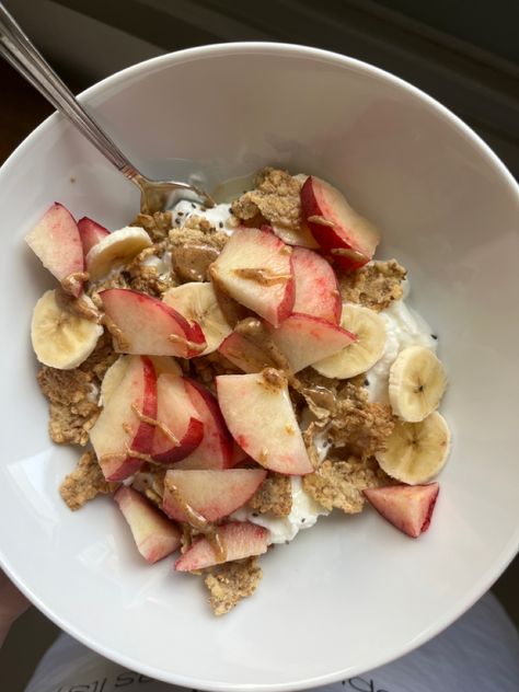 Clean Girl Food, Yogurt Bowl Aesthetic, Summer Pictures Instagram, Instagram Meals, Bowl Aesthetic, Pinterest Summer, Meals Ideas, Healthy Breakfast Ideas, Recipes Summer