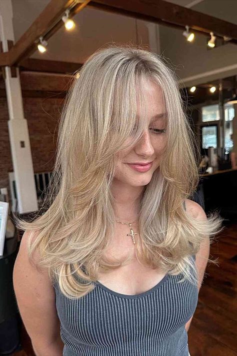 Medium Feathery Layers with Long Side Fringe for Blonde Hair Feathered Haircuts, Haircuts For Medium Length Hair, Thick Hair Styles Medium, White Blonde Hair, Layered Haircuts For Medium Hair, Medium Length Hair With Layers, Hairstyles For Layered Hair, Blonde Hair Inspiration, Hair Stylies