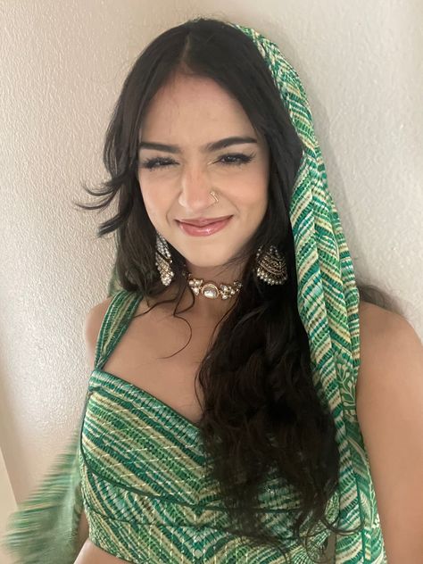 #Brown#Browngirl#Indian#Fashion#Green#Southasian Indian With Green Eyes, Sia Kumar, Troll Pics, Desi Vibes, Desi Love, Sanatan Dharma, Desi Aesthetic, 2024 Vision, Date Outfits