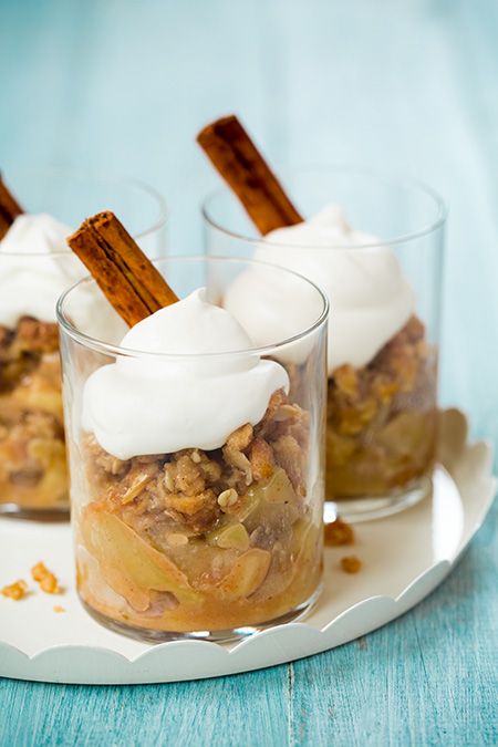 Apple Crisp Best Apple Crisp Recipe, Apple Crisps, Fitness Weights, Hormone Diet, Easy Apple Crisp Recipe, Dessert Shooters, Dessert Healthy, Dessert Shots, Apple Crisp Easy