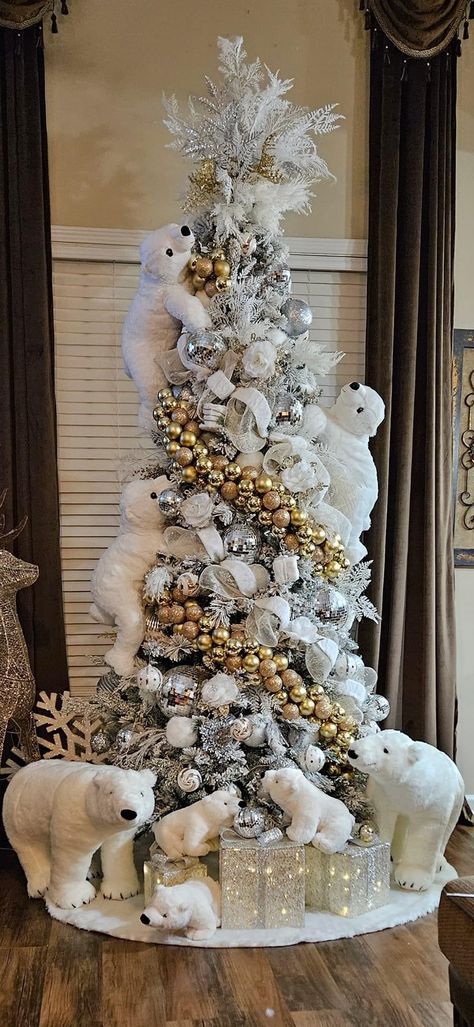 Glam Christmas Tree, Elegant Christmas Tree Decorations, Christmas Tree Decorations Ribbon, Pretty Christmas Decorations, Christmas Tree Decorating Themes, Elegant Christmas Trees, Creative Christmas Trees, Front Porch Christmas Decor Ideas, Christmas Tree Decorations Diy