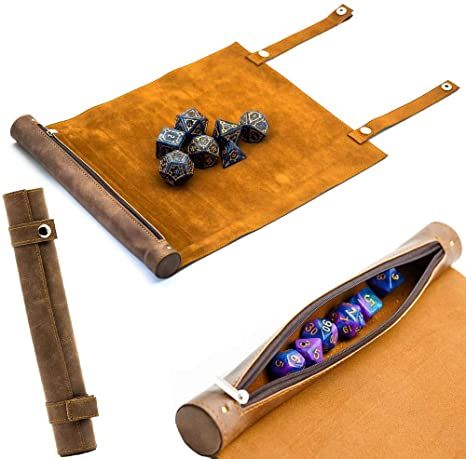 Easy Leather Projects, Diy Dice Bag, Dnd Dice Holder, Dnd Bag, Leather Dice Tray, Leathercraft Ideas, Leather Dice Bag, Dnd Dice Tray, Dnd Dice Bag