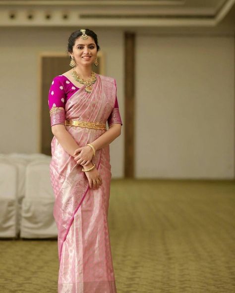 Pink Blouse Saree Color Combos, Pink Purple Saree Combination, Baby Pink Kanjeevaram Saree, Contrast Blouse For Pink Saree, Contrast Blouse For Baby Pink Silk Saree, Pink Silk Saree Contrast Blouse, Pink Saree Bridal Look, Pink Colour Saree Contrast Blouse, Pink Pattu Saree Contrast Blouse