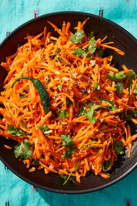 Indian Salads, Summer Picnic Food, Carrot Salad Recipes, Raw Carrots, Carrot Salad, Nyt Cooking, Picnic Foods, Biryani, Asian Recipes