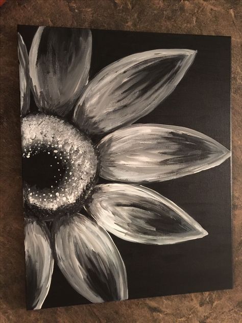 Easy Flower Painting Acrylic Canvases, Fall Painting On Black Canvas, Diy Painting On Black Canvas, High School Painting Ideas, Black Canvas Art Acrylics, What To Paint On A Black Canvas, Black Canvas Art Ideas, Black Canvas Art Ideas Easy, Painting With A Twist Ideas