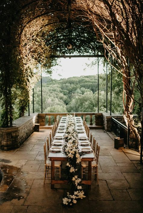 Wedding Venues Nashville Tn, Cheekwood Wedding, Wisteria Arbor, Forest Wedding Venue, Tennessee Wedding Venues, Wedding Venues Indoor, Indoor Wedding Ceremonies, Nashville Wedding Venues, Estate Garden