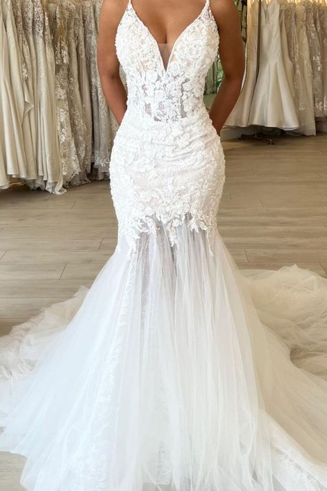 Mermaid Tulle Wedding Dress, Sophia Tolli Wedding Dresses, Curvy Wedding, Modern Chic Wedding, Sheer Wedding Dress, Trumpet Wedding Dress, Wedding Dress Accessories, Dream Wedding Ideas Dresses, Lace Mermaid Wedding Dress