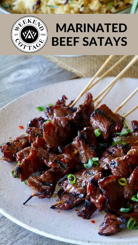 grilled tender beef strips on bamboo skewers Beef Skewers Marinade, Satay Marinade, Beef Satay, Beef Kabobs, Beef Skewers, Asian Beef, Beef Strips, Skewer Recipes, Marinated Beef