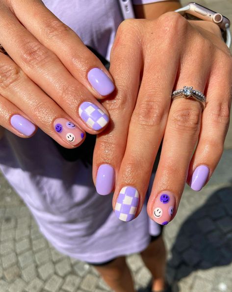 50+ Gorgeous Purple Spring Nails For a Fresh Manicure! - Prada & Pearls Purple Spring Nails, Fresh Manicure, Purple Spring, Short Gel Nails, Cute Simple Nails, Lavender Nails, Simple Gel Nails, Summery Nails, Cute Gel Nails