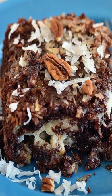 Upside Down German Chocolate Cake, Chocolate Lush, Earthquake Cake Recipes, German Chocolate Cake Recipe, German Chocolate Cake Mix, Coconut Dessert, Dessert Simple, Oat Bars, German Chocolate Cake