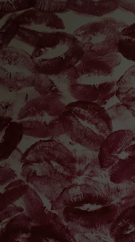 Lip Print Wallpaper, Ripndip Wallpaper, Wallpaper Tumblr Lockscreen, Image Moto, Lip Wallpaper, Lovecore Aesthetic, Dark Red Wallpaper, Jelly Wallpaper, Retro Wallpaper Iphone