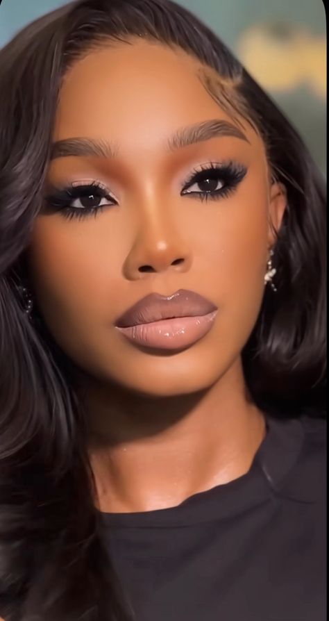 Natural Makeup Look Black Women, Makeup Look Black Women, Black Bridal Makeup, Brown Girls Makeup, Natural Glam Makeup, Natural Makeup Look, Soft Makeup Looks, Makeup For Black Skin, Brown Skin Makeup