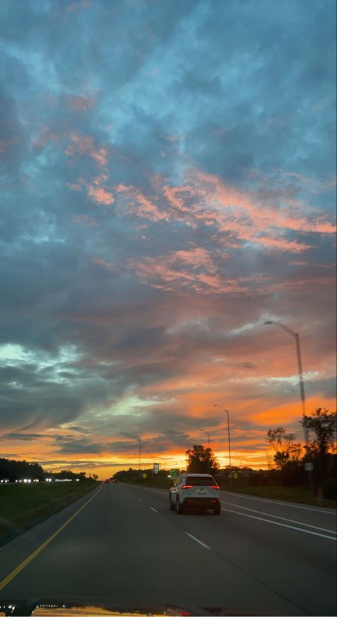 pastel bright sunset on the highway Car On Highway, Highway Sunset, Bright Sunset, Car Aesthetics, Sunset Road, Travel Pictures Poses, Cardboard House, Pictures Poses, Sky Photos