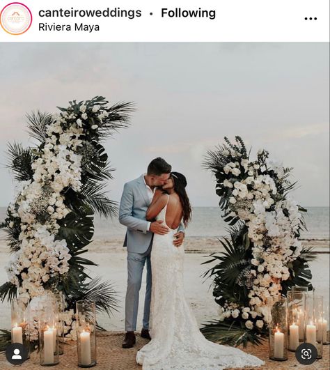 Wedding Arches Beach, Boho Beach Wedding Reception Decor, Vow Renewal Reception Ideas, Beach Wedding Inspiration Receptions, Beach Wedding Altar, Beach Wedding Arch Ideas, Beach Wedding Backdrop, Arch Beach Wedding, Beach Wedding Arches