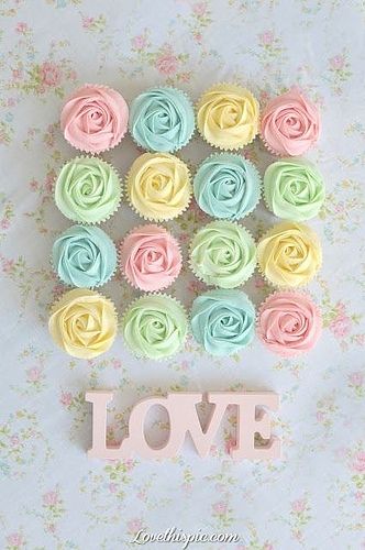 Cute pastel rose cupcakes. Shared by Where YoUth Rise Cupcakes Pastel, Cupcakes Amor, Cupcake Rose, Rose Cupcake, Pastel Baby Shower, Pastel Cupcakes, Fest Temaer, Pretty Cupcakes, Torte Cupcake