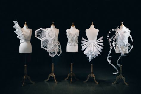 Student artists create gorgeous wearable sculptures for dancers with disabilities | Mashable Paper Art Ideas, Denim Jacket Diy, Mode Origami, Origami Fashion, Sculptural Fashion, Paper Fashion, Iris Van Herpen, Paper Dress, Body Adornment