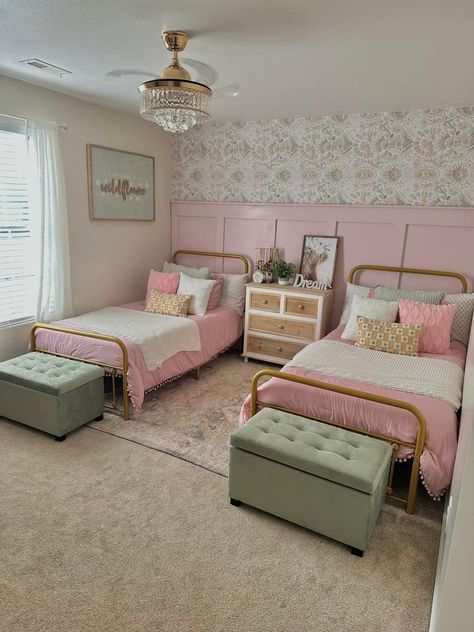 2 Sister Room Ideas, Shared Room Girls Sisters, Room Decor For Two Sisters, Bedroom For Sisters To Share, 3 Girls In One Bedroom, Twin Girls Room Ideas, Girls Bedroom Twin Beds, Toddler Twin Girls Bedroom Ideas, Girls Room Two Beds