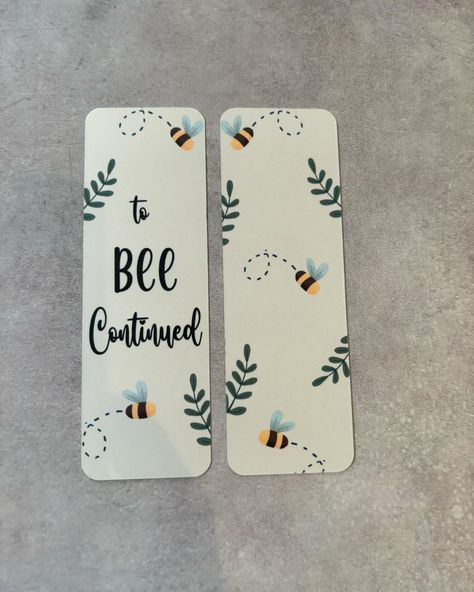 Cute Bookmarks Design, How To Make A Cute Bookmark Easy, Bookmark Designs Aesthetic, Bookmark Painting Ideas Aesthetic, Making Book Marks, Bookmark Inspo Aesthetic, Bookmarks Ideas Creative, Cute Bookmark Ideas Aesthetic, Book Mark Ideas Drawing