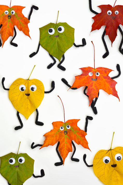 Toddlers Halloween Crafts, Thanksgiving Crafts 2 Yo, Leaf Bugs Craft, Crafts With Leafs, Activities For Autumn For Kids, Thanksgiving Crafts With Leaves, Thanksgiving Crafts For Family, Leaf People Craft, Dry Leaves Craft For Kids