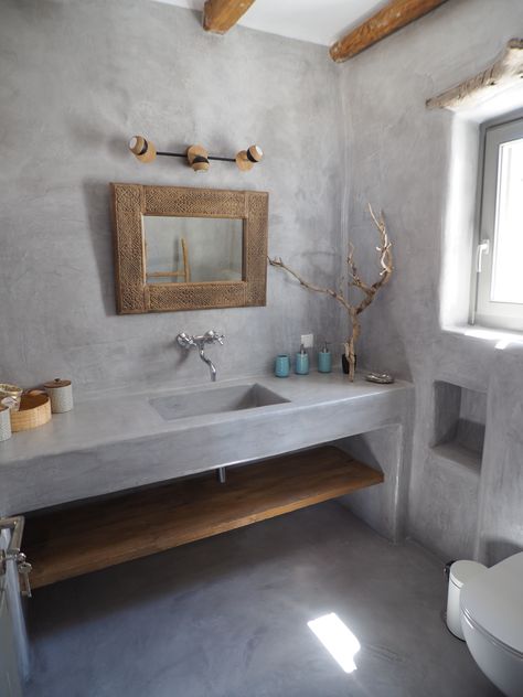 Traditional Cycladic-style bathroom with concrete sink , Beton Cire coating and wood details. Concrete Minimalist House, Polished Concrete Bathroom, Concrete Bathroom Design, Cement Bathroom, Concrete Shower, Bespoke Bathroom, Concrete Bathroom, Industrial Bathroom, Bathroom Design Inspiration