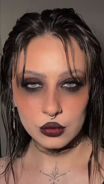 ALEXANDRA CLARE | LXNDRCLR on Instagram: "why so serious? #villainmakeup #makeup" Victorian Eye Makeup, Dark Makeup For Halloween, Goth Lolli Makeup, Dark Eye Makeup Halloween, Everyday Alt Makeup Looks, Grunge Looks Makeup, Sultry Vampire Makeup, Vampire Makeup Looks For Men, 80s Vampire Makeup