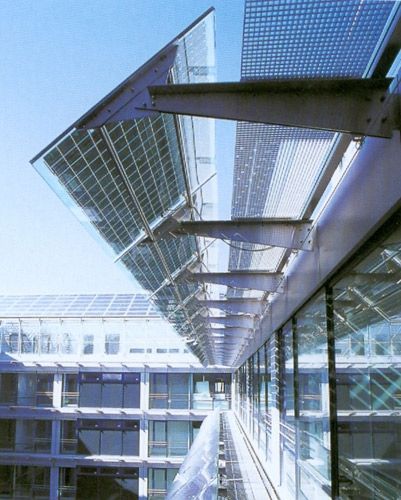 Photovoltaic Facade, Solar Panels Architecture, Solar Architecture, Pv Panels, Solar Energy Diy, Solar Farm, Photovoltaic Panels, Best Solar Panels, Solar House