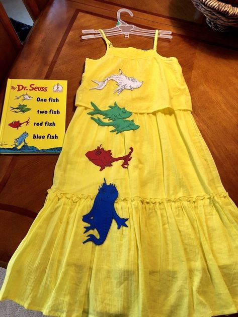 Dr Suess Character Dress Up, Dr Suess Spirit Week Outfit Ideas, Dr Seuss Spirit Week Outfit Ideas, Dr Suess Teacher Costumes, Dr Sues Dress Up Ideas, Dr Suess Inspired Outfits, Preschool Dress Up Days, Dr Suess Day Outfit, Dr Seuss Outfit Ideas