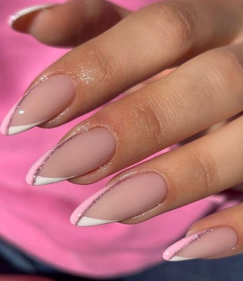 Pink and white chevron tips with pink glitter Round Nail Tip Designs, Round Tip Nail Ideas, Pink And White Almond Nails Art Designs, Pink And White Nails Coffin Short, White French Nails Ideas Almond, White Nail Designs Oval, Elegant Pink And White Nails, Almond Nails Designs Elegant, French Round Tip Nails