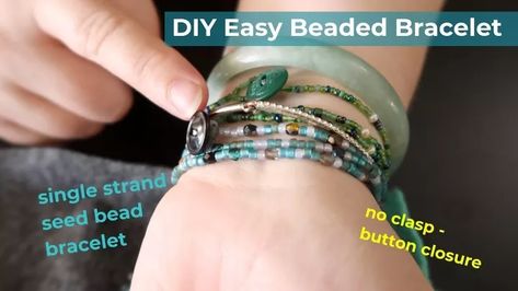 Tarot Crystals, Easy Beading Patterns, Slip Knot Bracelets, Beaded Bracelet Diy, Anklets Diy, Seed Beads Diy, Making Jewelry For Beginners, Seed Bead Projects, Making Bracelets With Beads