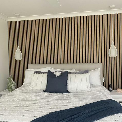 🌟 🌟 🌟 🌟 🌟 5 star review from Robyn S.: Oak Wood Wall Panels…bedroom feature wall. Installed a feature wall in my bedroom using the Oak wood wall panels. Loved the product and the finish. The panels did fit perfectly between top cornice and bottom skirting board. Great texture and finish to the room. Important to also note that the company provides excellent and prompt support should you have any concerns. Very impressed with their service and product, Link in bio Wood Panel Feature Wall, Wood Feature Wall Bedroom, Wood Panel Bedroom, Wood Walls Bedroom, Wall Behind Bed, Wood Feature Wall, Guest Bedroom/office, Slate Wall, Stripped Wall