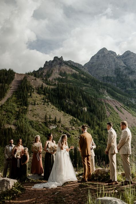 September Mountain Wedding, No Alter Wedding, Wedding Inspiration Mountain, Weddings In Colorado, Family Only Wedding, June Mountain Wedding Colors, Aspen Co Wedding, Elopement Venues, Micro Mountain Wedding