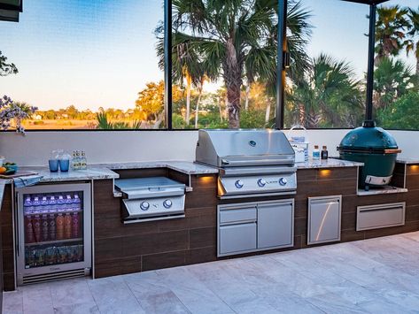 Outdoor Kitchens | Pratt Guys Backyard Bbq Ideas, Backyard Grilling Area, Summer Kitchens, Outdoor Bar And Grill, Elegant Pool, Outdoor Bbq Area, Patio Grill, Bbq Grill Design, Bbq Ideas