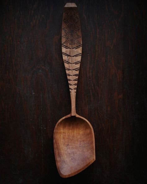 𝐀𝐧𝐜𝐢𝐞𝐧𝐭 𝐈𝐝𝐨𝐥𝐬 on Instagram: “Pear wood eating spoon • (Available via DM) • Fruit wood has over time become my favourite to carve, this perfectly spalted pear wood was…” Pear Wood, Chip Carving, Tung Oil, Food Safe, Pear, Carving, Fruit, Pure Products, Wood