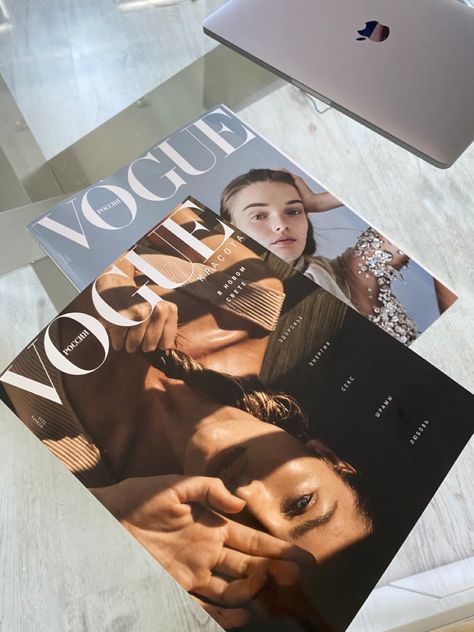 Журнал vogue macbook тренд эстетика мода стиль Vogue magazine macbook trend aesthetics fashion style Magazine Model Aesthetic, Vogue Magazine Aesthetic, Magazine Cover Aesthetic, Aesthetics Fashion, Personal Writing, Model Lifestyle, Model Aesthetic, Fashion Aesthetics, Sunset Wallpaper