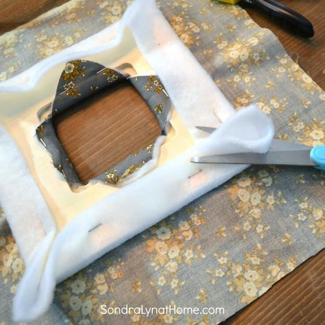 Wrapping Gifts Ideas Creative, Wrapping Gifts Ideas, Small Gift Wrapping, Luxury Gift Wrapping, Framing Canvas Art, Photo Frame Crafts, Wrapping Inspiration, Fabric Crafts Diy, Creative Tutorials