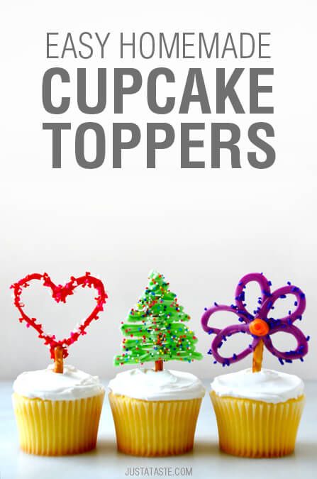 Video: Easy Edible Cupcake Toppers via justataste.com Easy Christmas Cupcakes, Christmas Cupcakes Recipes, Christmas Cupcakes Decoration, Just A Taste, Homemade Cupcakes, Edible Cupcake Toppers, Bakery Ideas, Suga Suga, Delectable Desserts