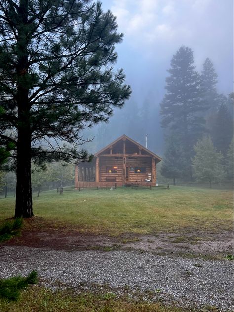 Cabin In A Field, Montana House Aesthetic, Montana Cabin Aesthetic, Rustic Farmhouse Aesthetic, Mountain Aesthetic Home, Rustic Cabin Aesthetic, American Summer Camp Aesthetic, Off The Grid Aesthetic, Foggy Mountain Aesthetic